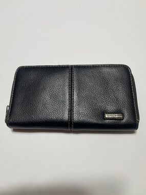 Rosetti Black Leather Zip Wallet